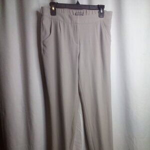 Saint Tropez West Pants M Women Elastic Back Pockets Gray